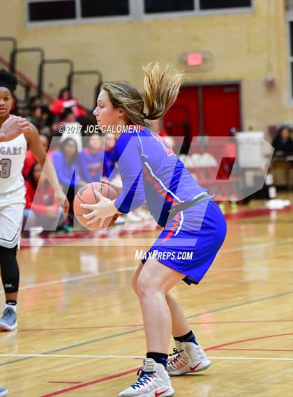 Thumbnail 1 in Fort Bend Kempner vs Leander (Mira's Texas Riviera Tournament) photogallery.