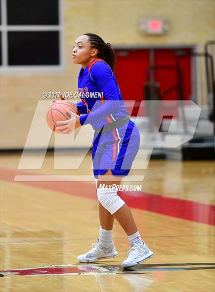 Thumbnail 2 in Fort Bend Kempner vs Leander (Mira's Texas Riviera Tournament) photogallery.