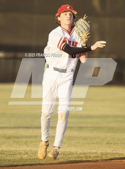 Thumbnail 2 in Spoto vs. East Bay (FHSAA 5A District 8 Final) photogallery.