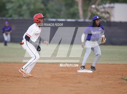 Thumbnail 2 in Spoto vs. East Bay (FHSAA 5A District 8 Final) photogallery.