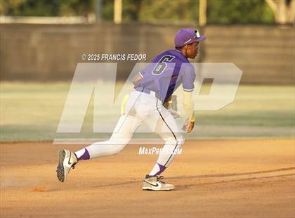 Thumbnail 1 in Spoto vs. East Bay (FHSAA 5A District 8 Final) photogallery.