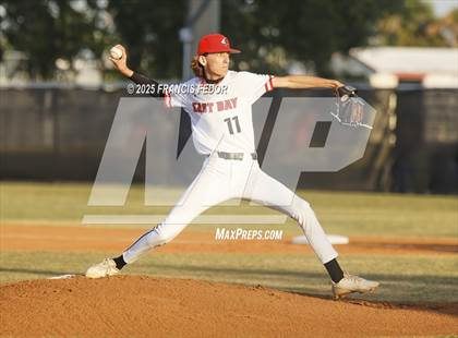 Thumbnail 1 in Spoto vs. East Bay (FHSAA 5A District 8 Final) photogallery.