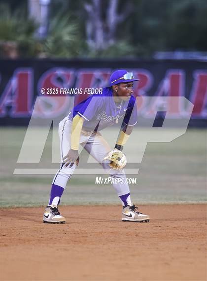 Thumbnail 3 in Spoto vs. East Bay (FHSAA 5A District 8 Final) photogallery.