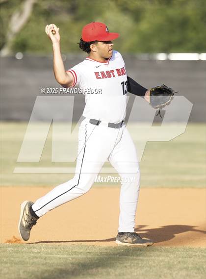 Thumbnail 3 in Spoto vs. East Bay (FHSAA 5A District 8 Final) photogallery.