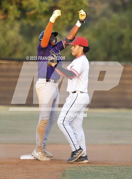 Thumbnail 2 in Spoto vs. East Bay (FHSAA 5A District 8 Final) photogallery.