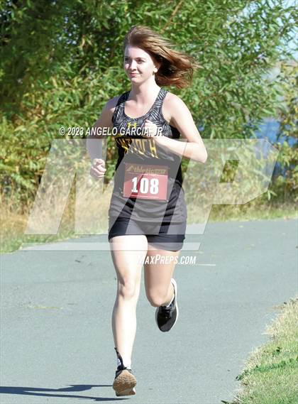 Thumbnail 2 in BVAL Cross Country Championships photogallery.