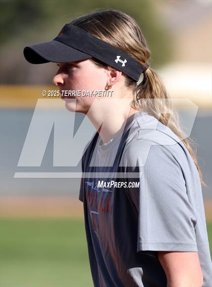 Thumbnail 2 in Corona del Sol @ Horizon (Scrimmage) photogallery.