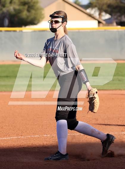 Thumbnail 2 in Corona del Sol @ Horizon (Scrimmage) photogallery.
