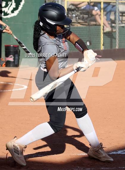 Thumbnail 2 in Corona del Sol @ Horizon (Scrimmage) photogallery.