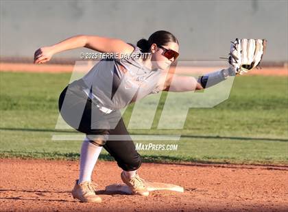 Thumbnail 2 in Corona del Sol @ Horizon (Scrimmage) photogallery.