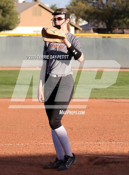 Thumbnail 2 in Corona del Sol @ Horizon (Scrimmage) photogallery.