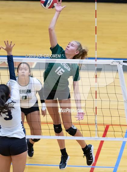 Thumbnail 3 in Reagan [Ronald] vs Alexander (NEISD Volleyball Tournament) photogallery.