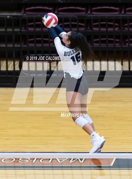 Thumbnail 2 in Reagan [Ronald] vs Alexander (NEISD Volleyball Tournament) photogallery.