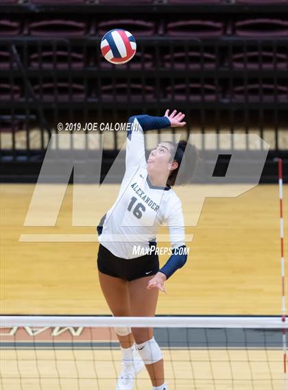 Thumbnail 2 in Reagan [Ronald] vs Alexander (NEISD Volleyball Tournament) photogallery.