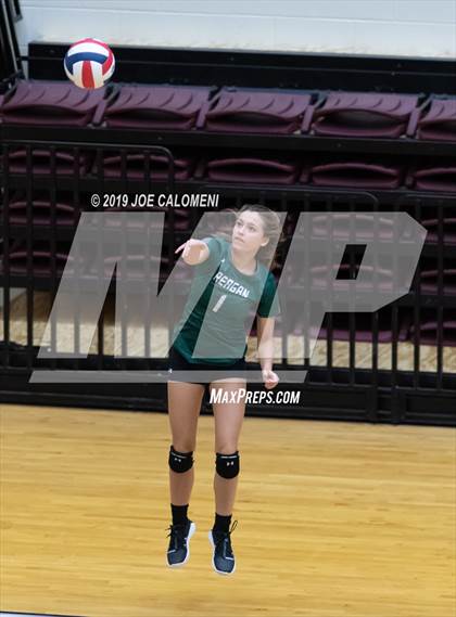 Thumbnail 1 in Reagan [Ronald] vs Alexander (NEISD Volleyball Tournament) photogallery.