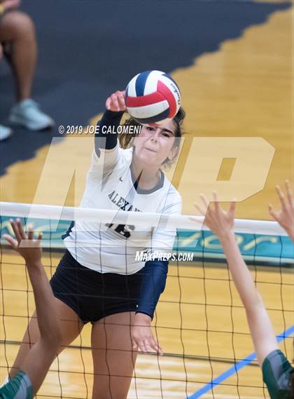 Thumbnail 1 in Reagan [Ronald] vs Alexander (NEISD Volleyball Tournament) photogallery.