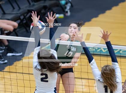 Thumbnail 1 in Reagan [Ronald] vs Alexander (NEISD Volleyball Tournament) photogallery.