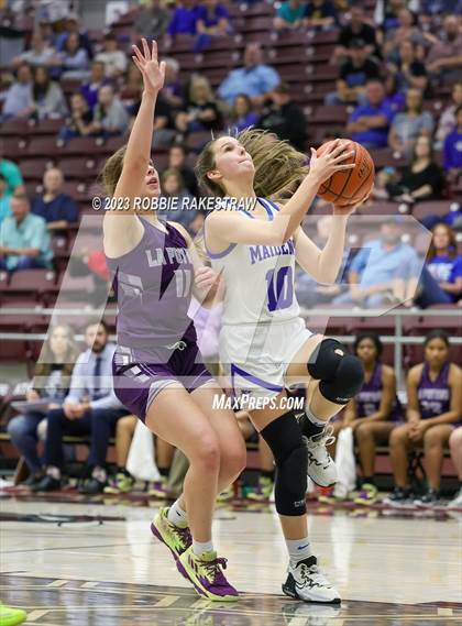 Thumbnail 2 in Frankston vs. LaPoynor (UIL 2A Regional Semifinal Playoff) photogallery.