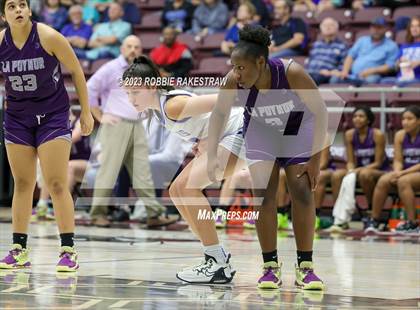 Thumbnail 2 in Frankston vs. LaPoynor (UIL 2A Regional Semifinal Playoff) photogallery.