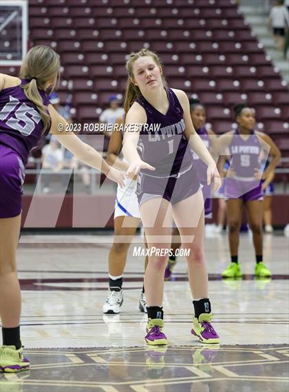 Thumbnail 3 in Frankston vs. LaPoynor (UIL 2A Regional Semifinal Playoff) photogallery.