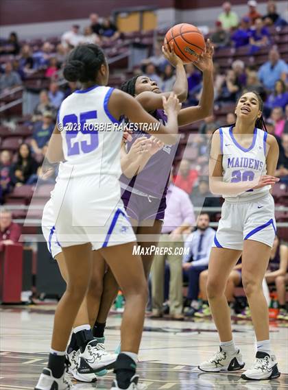 Thumbnail 3 in Frankston vs. LaPoynor (UIL 2A Regional Semifinal Playoff) photogallery.