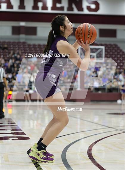 Thumbnail 1 in Frankston vs. LaPoynor (UIL 2A Regional Semifinal Playoff) photogallery.