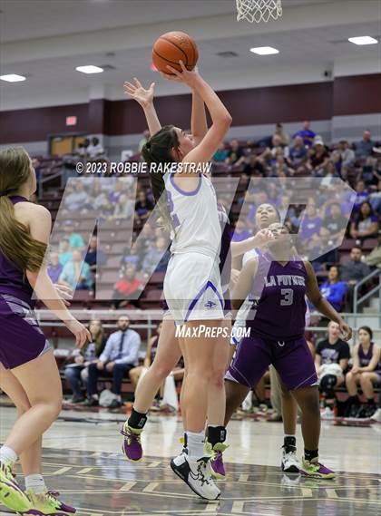 Thumbnail 2 in Frankston vs. LaPoynor (UIL 2A Regional Semifinal Playoff) photogallery.