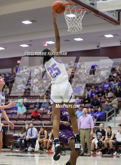 Thumbnail 2 in Frankston vs. LaPoynor (UIL 2A Regional Semifinal Playoff) photogallery.