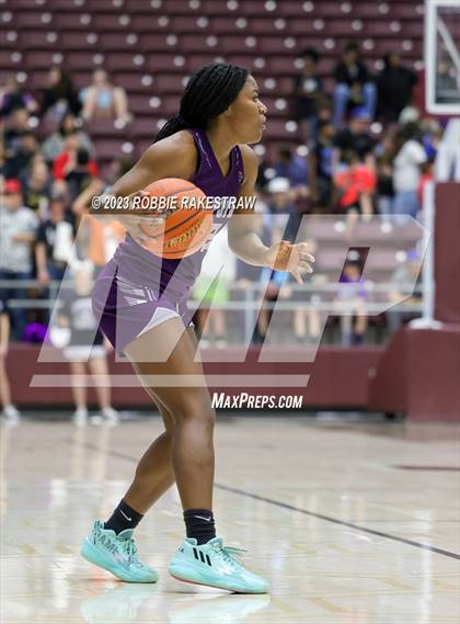 Thumbnail 3 in Frankston vs. LaPoynor (UIL 2A Regional Semifinal Playoff) photogallery.