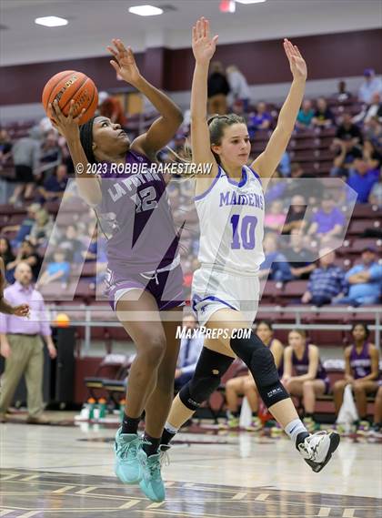 Thumbnail 1 in Frankston vs. LaPoynor (UIL 2A Regional Semifinal Playoff) photogallery.