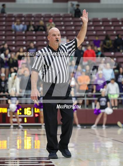 Thumbnail 2 in Frankston vs. LaPoynor (UIL 2A Regional Semifinal Playoff) photogallery.
