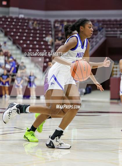 Thumbnail 3 in Frankston vs. LaPoynor (UIL 2A Regional Semifinal Playoff) photogallery.