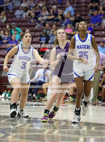 Thumbnail 1 in Frankston vs. LaPoynor (UIL 2A Regional Semifinal Playoff) photogallery.
