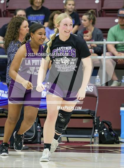 Thumbnail 3 in Frankston vs. LaPoynor (UIL 2A Regional Semifinal Playoff) photogallery.