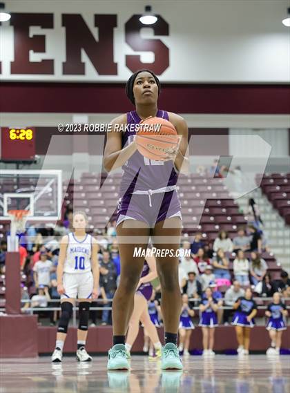 Thumbnail 3 in Frankston vs. LaPoynor (UIL 2A Regional Semifinal Playoff) photogallery.