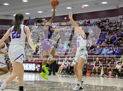 Thumbnail 2 in Frankston vs. LaPoynor (UIL 2A Regional Semifinal Playoff) photogallery.