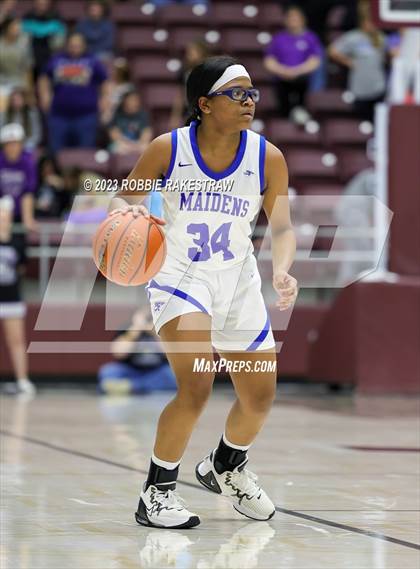 Thumbnail 1 in Frankston vs. LaPoynor (UIL 2A Regional Semifinal Playoff) photogallery.