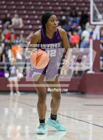 Thumbnail 1 in Frankston vs. LaPoynor (UIL 2A Regional Semifinal Playoff) photogallery.