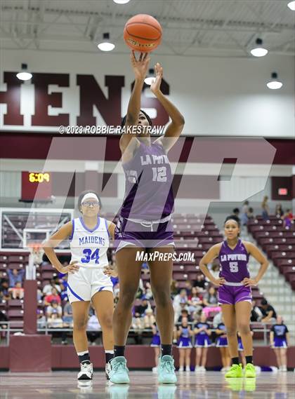 Thumbnail 3 in Frankston vs. LaPoynor (UIL 2A Regional Semifinal Playoff) photogallery.