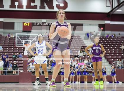 Thumbnail 1 in Frankston vs. LaPoynor (UIL 2A Regional Semifinal Playoff) photogallery.