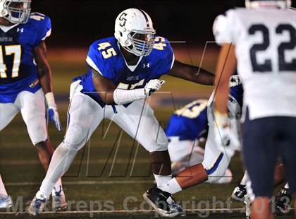 Thumbnail 1 in Los Osos @ Charter Oak photogallery.