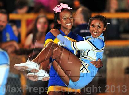 Thumbnail 3 in Los Osos @ Charter Oak photogallery.