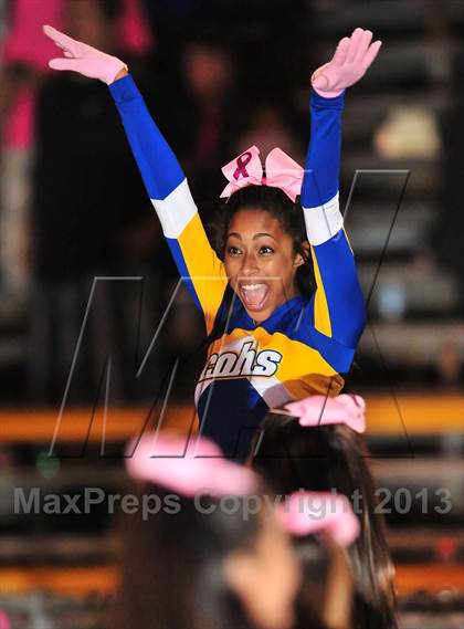 Thumbnail 2 in Los Osos @ Charter Oak photogallery.