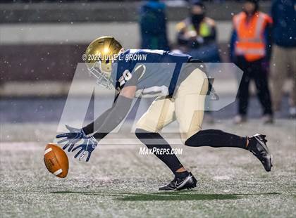 Thumbnail 3 in Center Grove vs Cathedral (IHSAA 6A Semi-state playoff) photogallery.