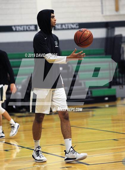 Thumbnail 3 in Providence v Silverado  (CIF Regional Semifinal) photogallery.