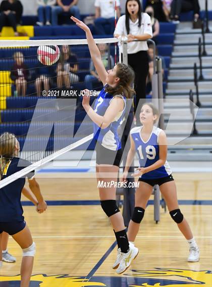 Thumbnail 3 in Glendale Prep Academy vs. Glendale Prep Academy (JV) photogallery.