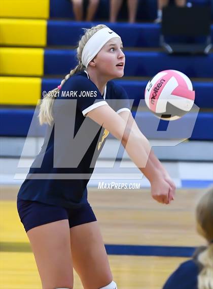 Thumbnail 3 in Glendale Prep Academy vs. Glendale Prep Academy (JV) photogallery.