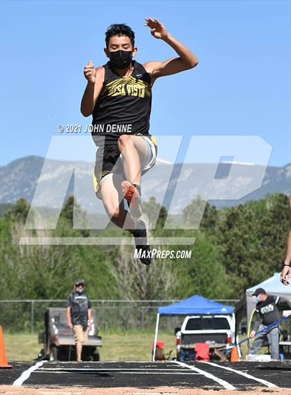Thumbnail 1 in NMAA 2A District 5 Championships photogallery.