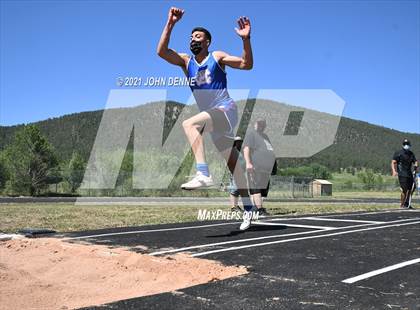 Thumbnail 1 in NMAA 2A District 5 Championships photogallery.
