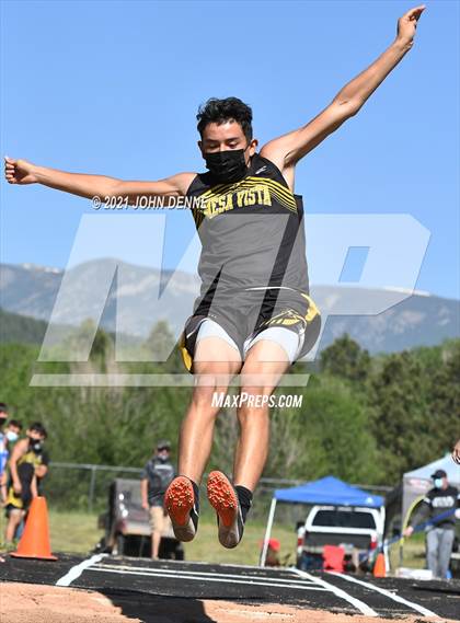 Thumbnail 2 in NMAA 2A District 5 Championships photogallery.